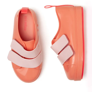 Tênis Infantil Go Sneaker Coral da Mini Melissa